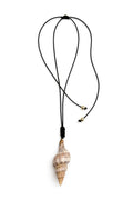 SHELLONANECKLACE