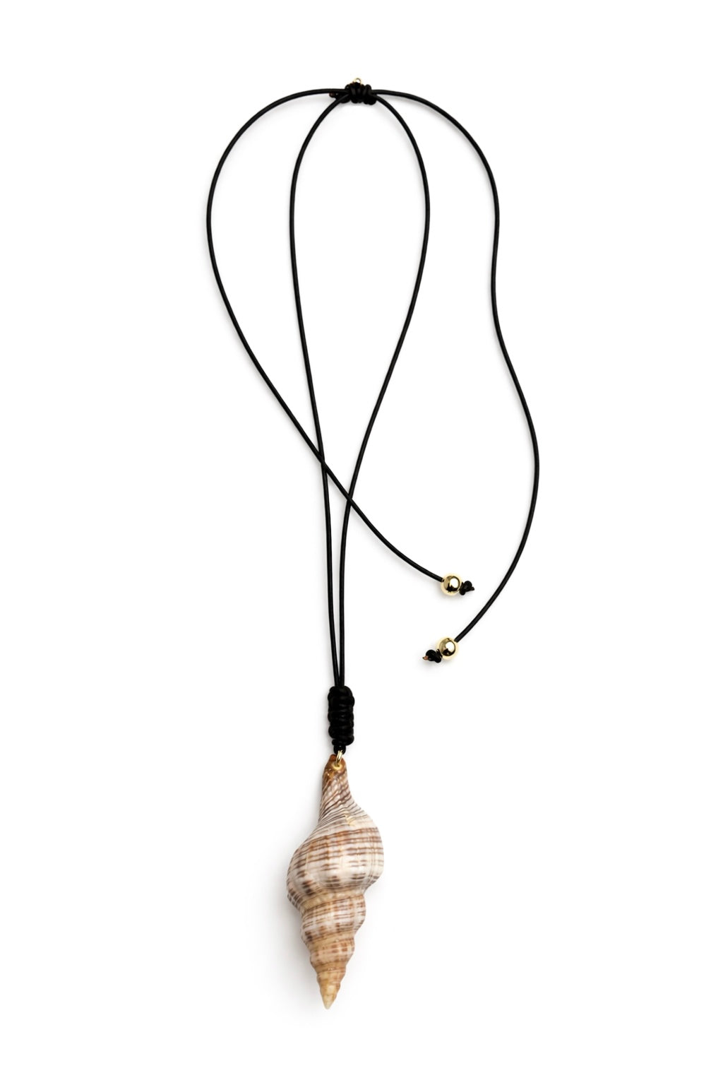 SHELLONANECKLACE